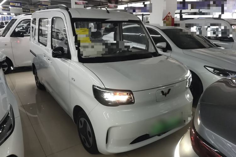 Used Wuling Zhiguang New Energy 2025 Model 305km Ambitious Edition Front Right 45 Deg
