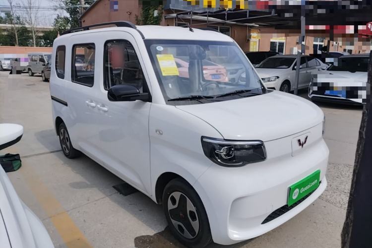 Used Wuling Zhiguang New Energy 2025 Model 305km Ambitious Edition Front Right 45 Deg