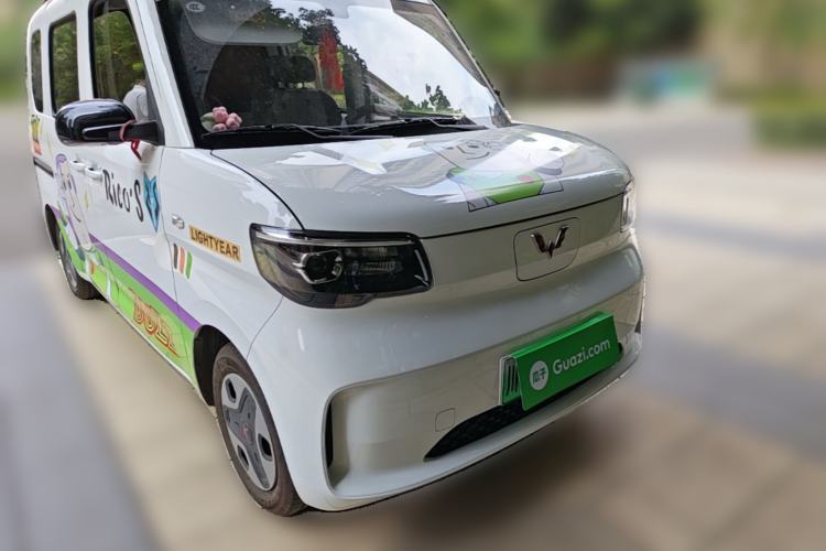 Used Wuling Zhiguang New Energy 2025 Model 305km Ambitious Edition Front Right 45 Deg