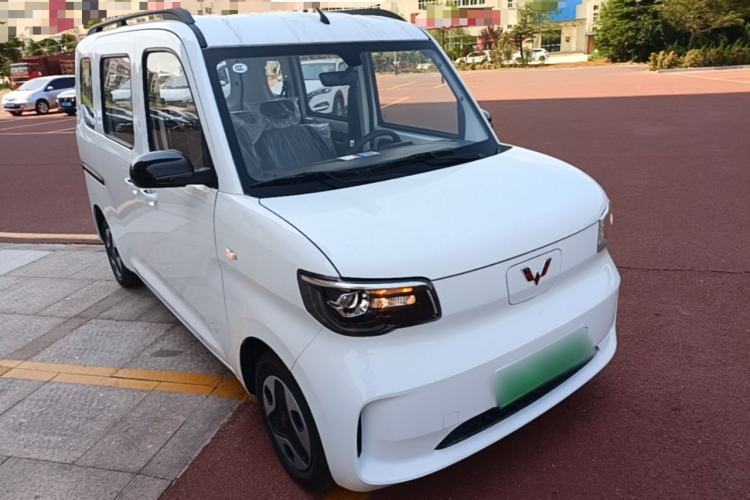 Used Wuling Zhiguang New Energy 2025 Model 305km Ambitious Edition Front Right 45 Deg