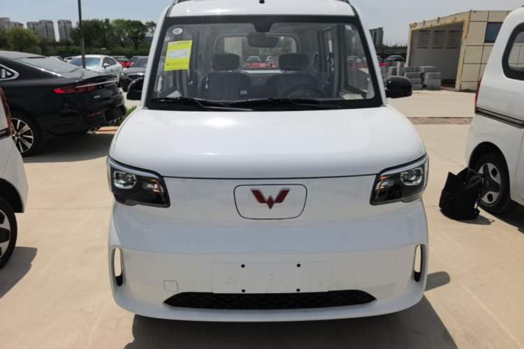 Used Wuling Zhiguang New Energy 2025 Model 305km Ambitious Edition Front