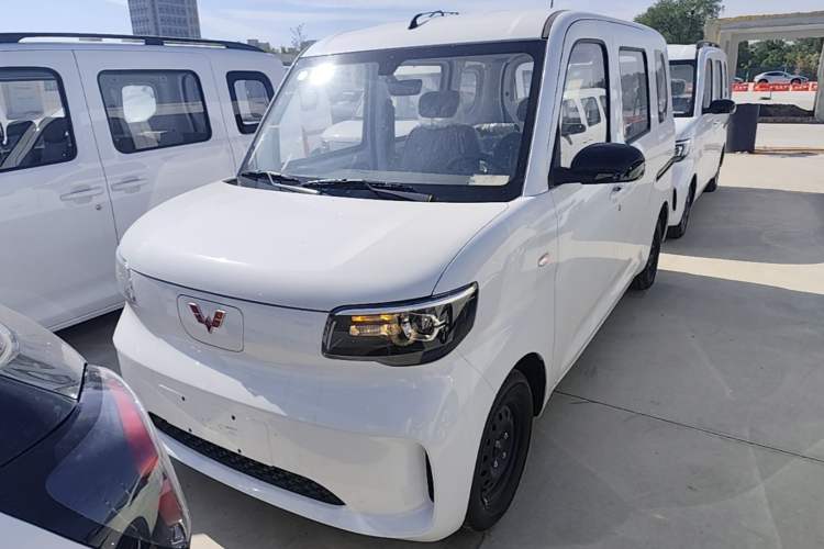 Used Wuling Zhiguang New Energy 2025 Standard Model Front