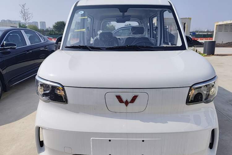Used Wuling Zhiguang New Energy 2025 Standard Model Front