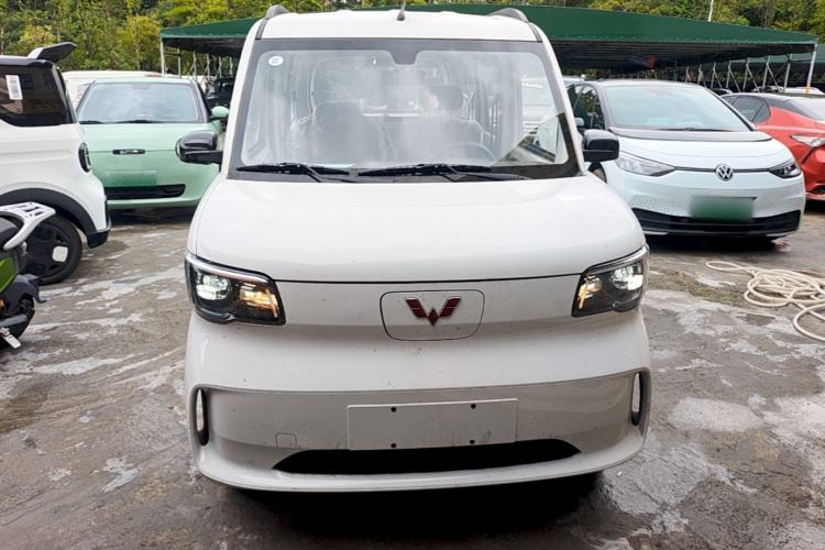 Used Wuling Zhiguang New Energy 2025 Model 305km Ambitious Edition Front