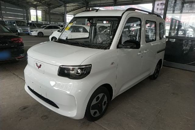 Used Wuling Zhiguang New Energy 2025 Model 305km Ambitious Edition