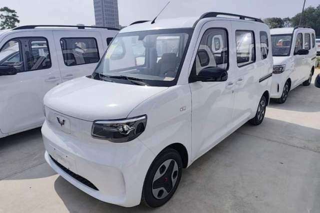Used Wuling Zhiguang New Energy 2025 Model 305km Ambitious Edition