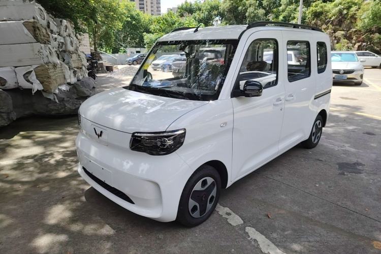 Used Wuling Zhiguang New Energy 2025 Model 305km Ambitious Edition Guazi used car, China used car export, Used car for sale, Used Wuling cars, Cheapest cars for sale, Electric vehicle, New energy car