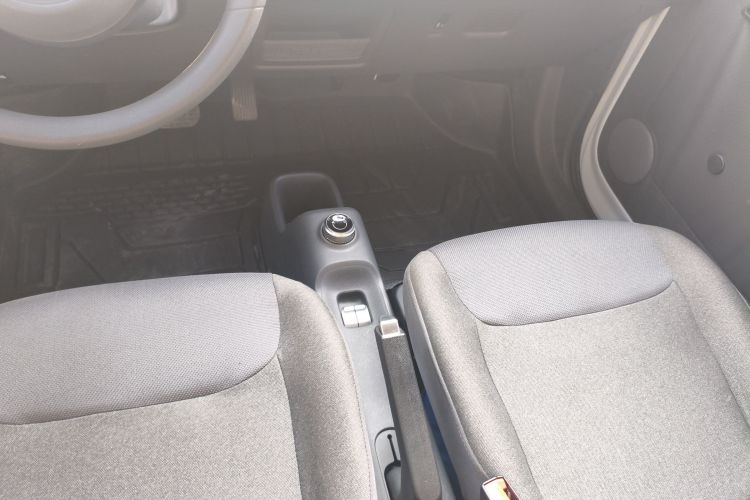 Used Wuling Zhiguang New Energy 2025 Standard Model Gear Lever