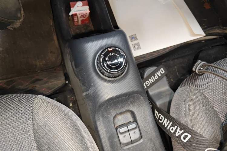 Used Wuling Zhiguang New Energy 2025 Standard Model Gear Lever