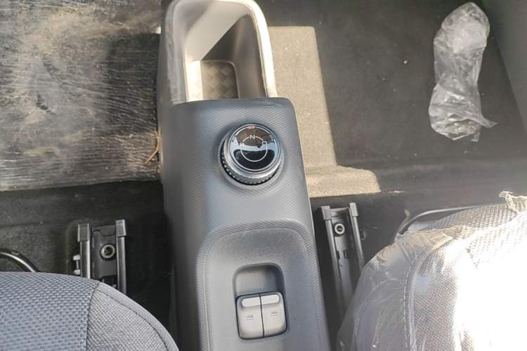 Used Wuling Zhiguang New Energy 2025 Comfort Model Gear Lever