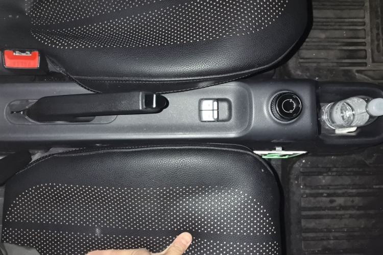 Used Wuling Zhiguang New Energy 2025 Model 305km Ambitious Edition Gear Lever