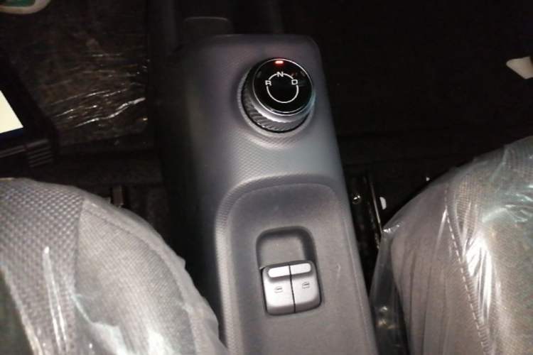 Used Wuling Zhiguang New Energy 2025 Comfort Model Gear Lever
