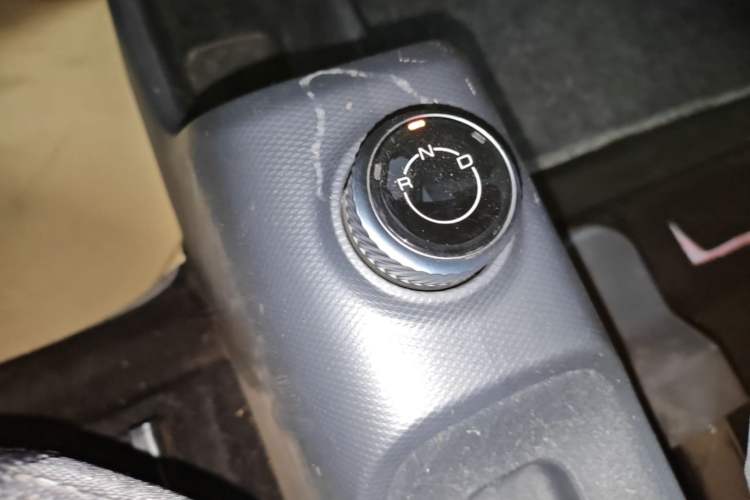 Used Wuling Zhiguang New Energy 2025 Standard Model Gear Lever