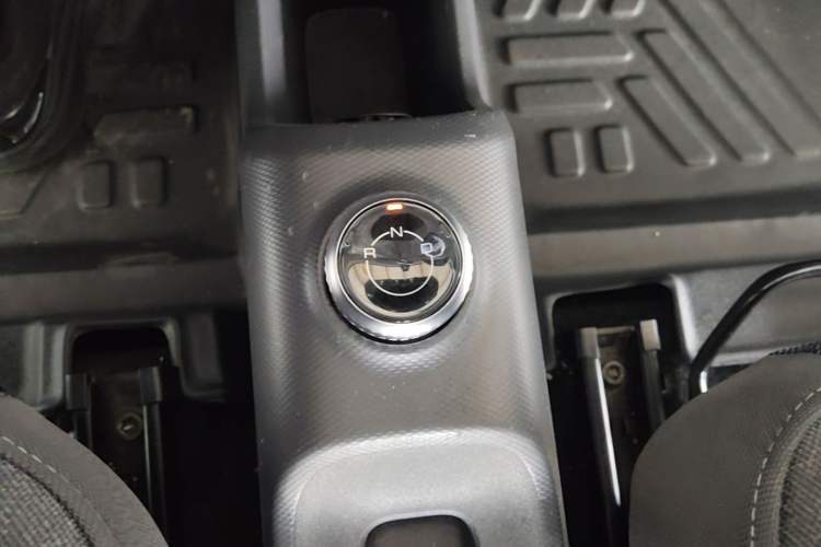 Used Wuling Zhiguang New Energy 2025 Comfort Model Gear Lever
