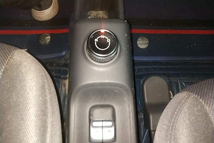 Used Wuling Zhiguang New Energy 2025 Standard Model Gear Lever