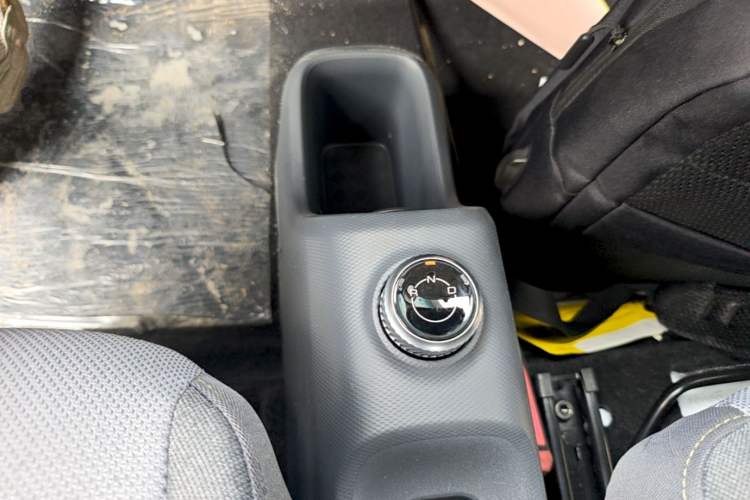 Used Wuling Zhiguang New Energy 2025 Model 305km Ambitious Edition Gear Lever