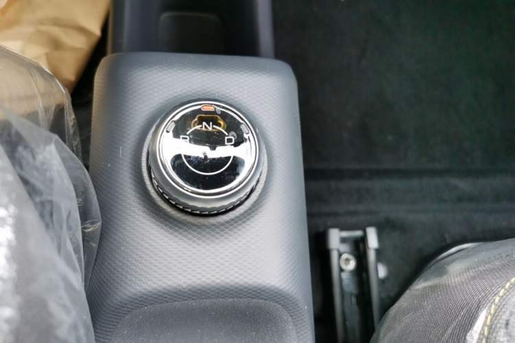 Used Wuling Zhiguang New Energy 2025 Model 305km Ambitious Edition Gear Lever