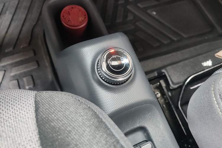 Used Wuling Zhiguang New Energy 2025 Model 305km Ambitious Edition Gear Lever