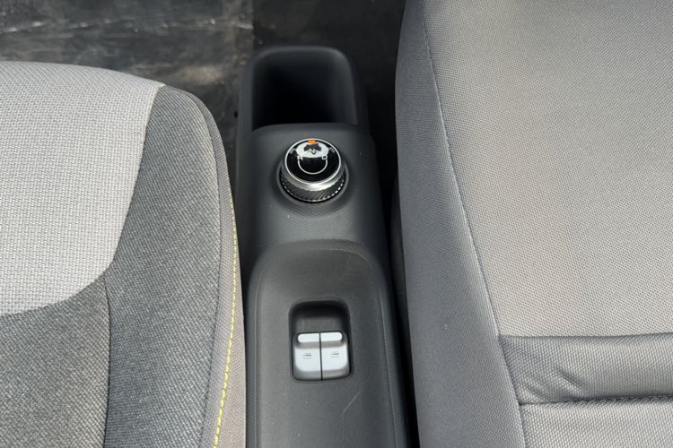 Used Wuling Zhiguang New Energy 2025 Model 305km Ambitious Edition Gear Lever
