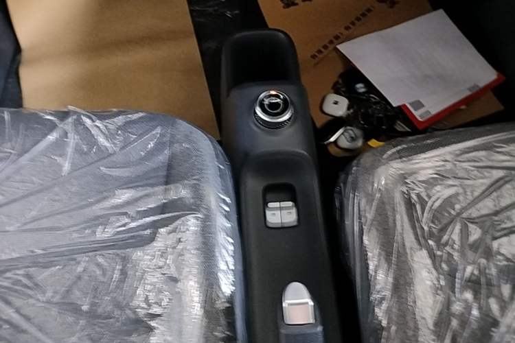 Used Wuling Zhiguang New Energy 2025 Comfort Model Gear Lever