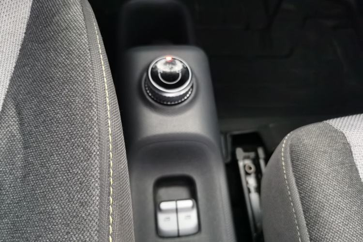 Used Wuling Zhiguang New Energy 2025 Model 305km Ambitious Edition Gear Lever