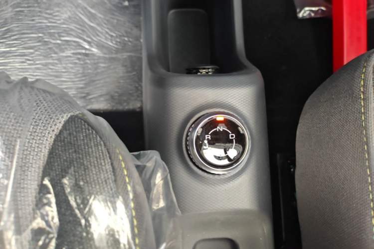 Used Wuling Zhiguang New Energy 2025 Model 305km Ambitious Edition Gear Lever