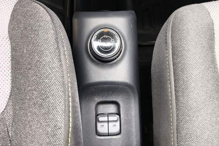 Used Wuling Zhiguang New Energy 2025 Model 305km Ambitious Edition Gear Lever