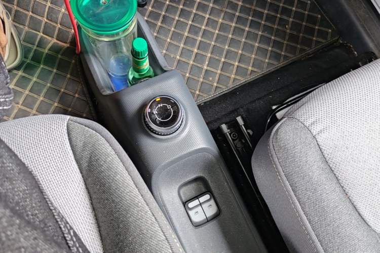 Used Wuling Zhiguang New Energy 2025 Model 305km Ambitious Edition Gear Lever