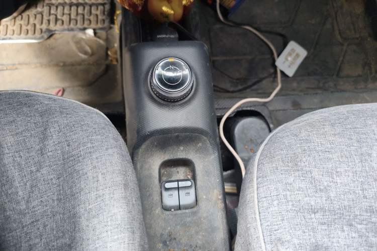 Used Wuling Zhiguang New Energy 2025 Standard Model Gear Lever