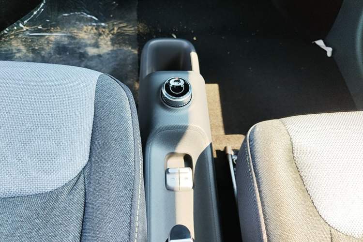 Used Wuling Zhiguang New Energy 2025 Model 305km Ambitious Edition Gear Lever
