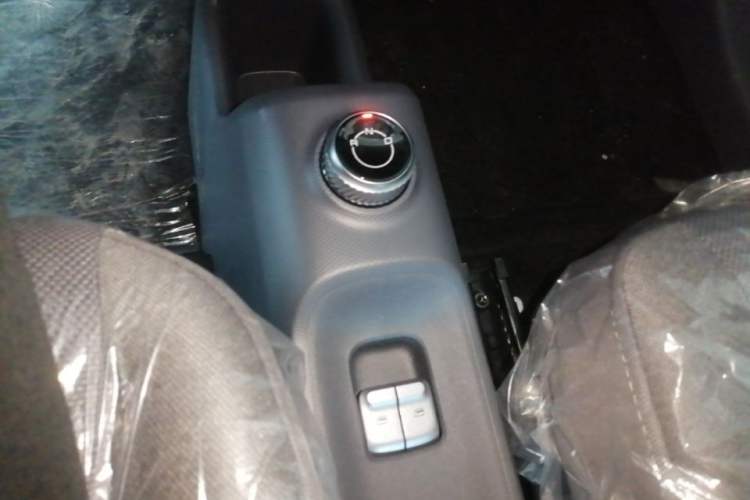 Used Wuling Zhiguang New Energy 2025 Comfort Model Gear Lever