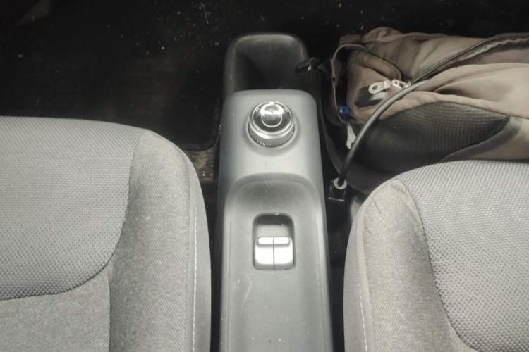 Used Wuling Zhiguang New Energy 2025 Standard Model Gear Lever