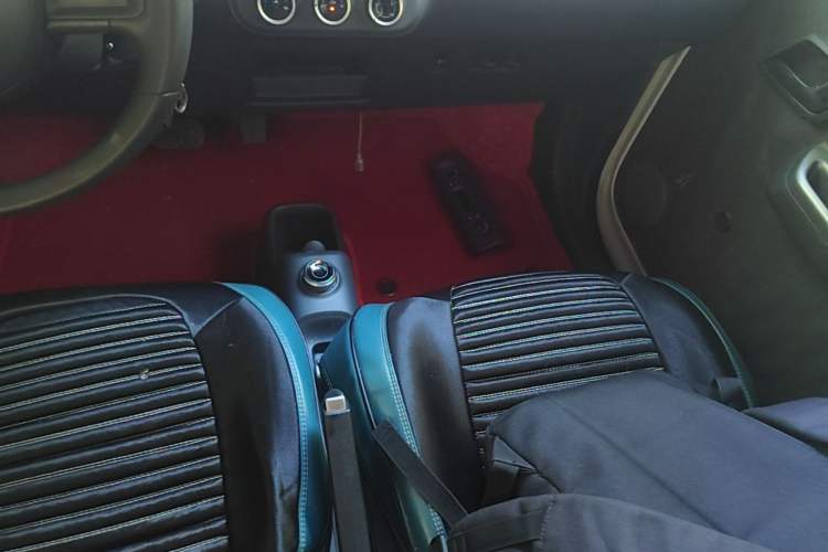 Used Wuling Zhiguang New Energy 2025 Standard Model Gear Lever