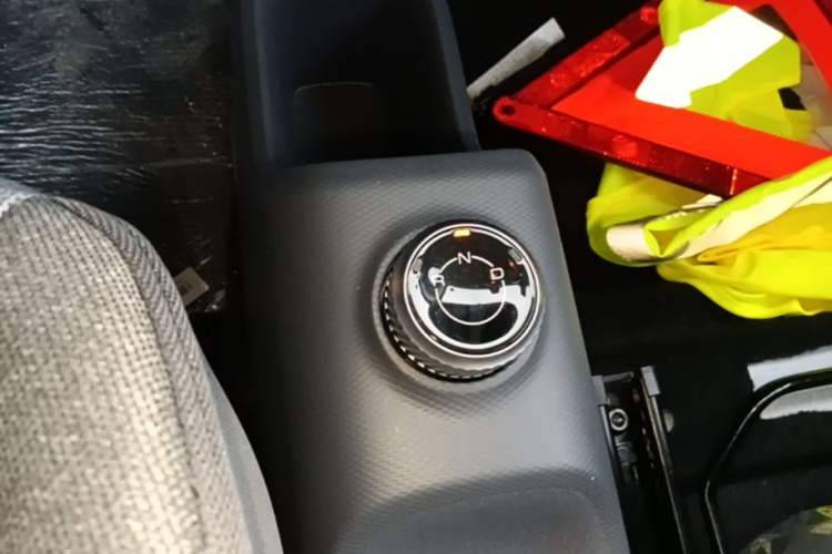 Used Wuling Zhiguang New Energy 2025 Model 305km Ambitious Edition Gear Lever