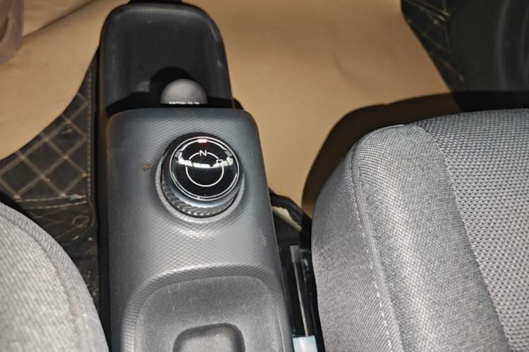Used Wuling Zhiguang New Energy 2025 Comfort Model Gear Lever