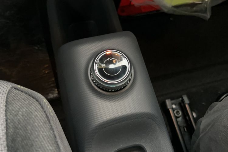 Used Wuling Zhiguang New Energy 2025 Model 305km Ambitious Edition Gear Lever