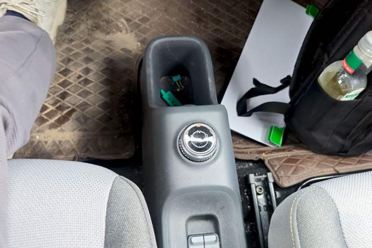 Used Wuling Zhiguang New Energy 2025 Model 305km Ambitious Edition Gear Lever