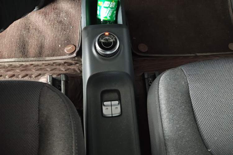 Used Wuling Zhiguang New Energy 2025 Comfort Model Gear Lever