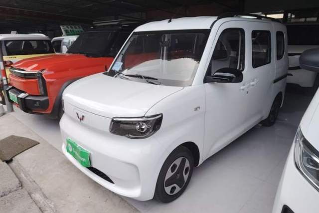 Used Wuling Zhiguang New Energy 2025 Model 305km Ambitious Edition