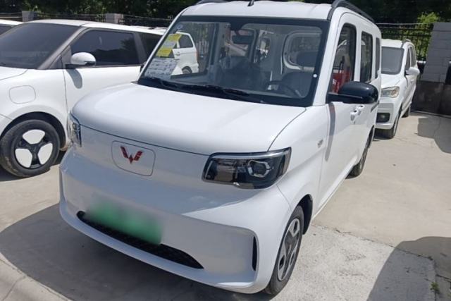 Used Wuling Zhiguang New Energy 2025 Model 305km Ambitious Edition