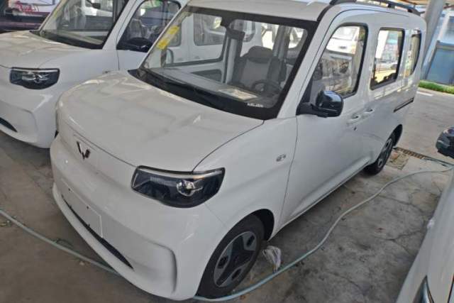 Used Wuling Zhiguang New Energy 2025 Model 305km Ambitious Edition