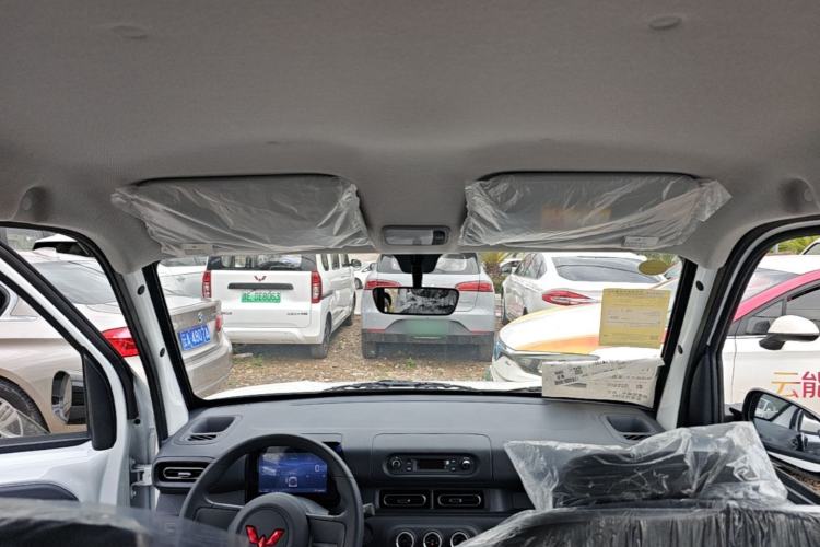 Used Wuling Zhiguang New Energy 2025 Model 305km Ambitious Edition Headliner