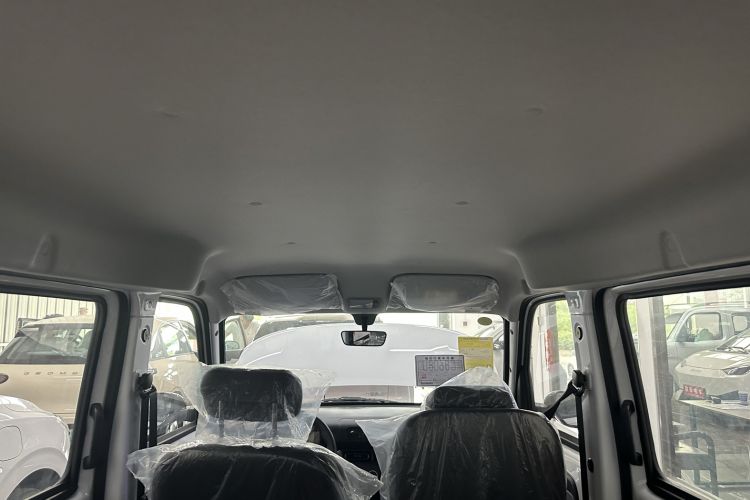 Used Wuling Zhiguang New Energy 2025 Model 305km Ambitious Edition Headliner
