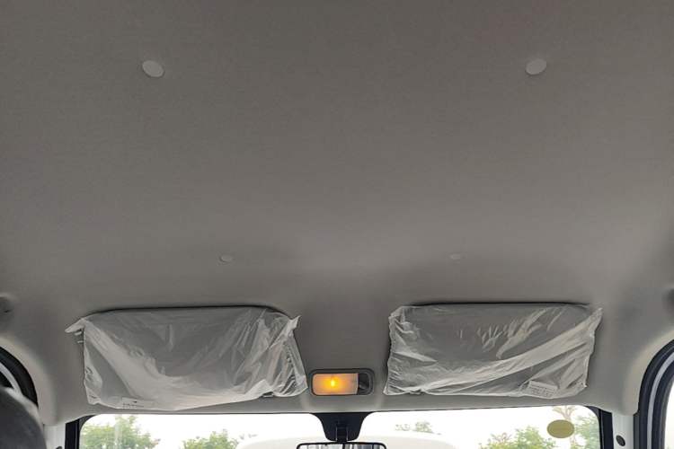 Used Wuling Zhiguang New Energy 2025 Standard Model Headliner