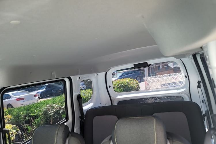Used Wuling Zhiguang New Energy 2025 Model 305km Ambitious Edition Headliner