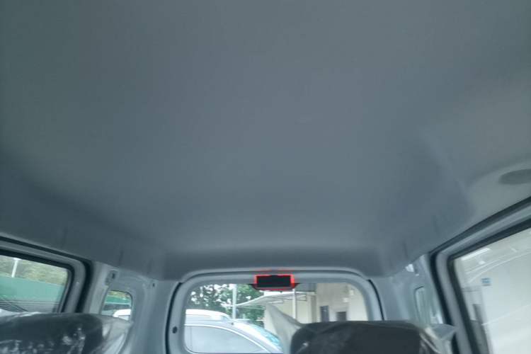 Used Wuling Zhiguang New Energy 2025 Standard Model Headliner