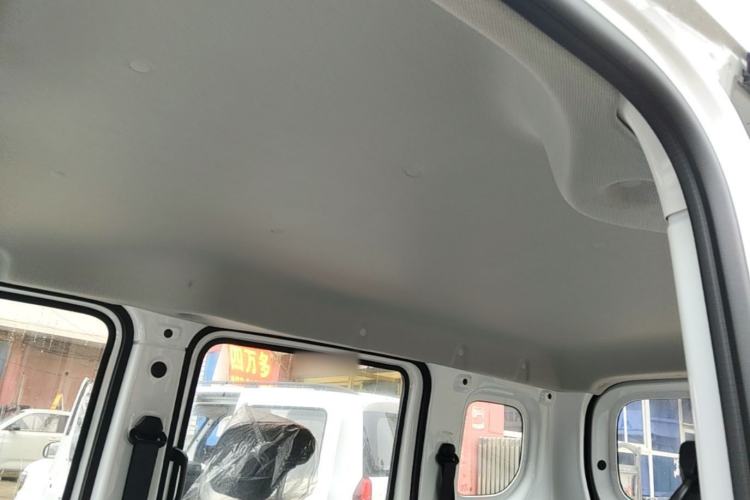 Used Wuling Zhiguang New Energy 2025 Model 305km Ambitious Edition Headliner