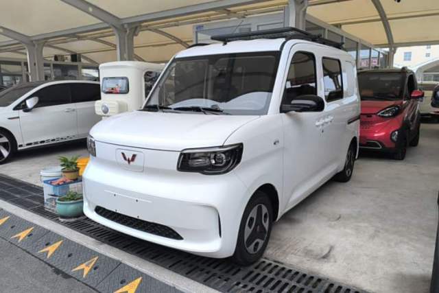 Used Wuling Zhiguang New Energy 2025 Model 305km Ambitious Edition