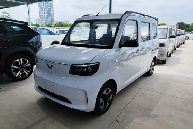 Used Wuling Zhiguang New Energy 2025 Model 305km Ambitious Edition