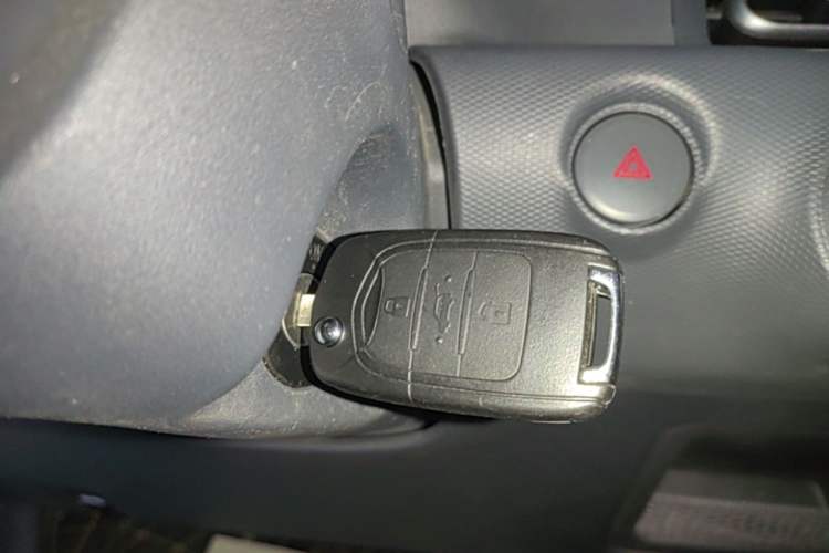 Used Wuling Zhiguang New Energy 2025 Standard Model Interior 1